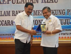 Manfaatkan Teknologi, Jawab Tantangan Zaman