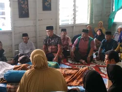 Apri Sujadi Melayat ke Rumah Oki