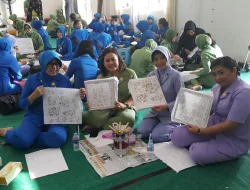 Dharma Pertiwi Kepri Pecahkan Rekor MURI Membatik Dengan 120 Canting