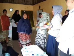 YKI Kunjungi Penderita Kanker Payudara di Penyengat