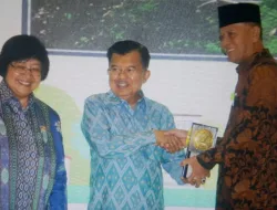 Syahrul terima Piala Adipura