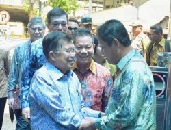 Biasakan Sikap Saling Menolong