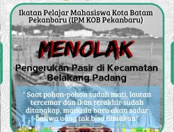 TOLAK PENGERUKAN PASIR DI KECAMATAN BELAKANG PADANG