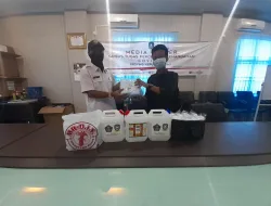 Relawan Covid Tanjungpinang Barat Terima Bantuan Dari BPBD Kepri
