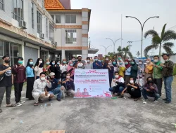 Peringati Sumpah Pemuda, Hipmawan dan Relawan Bagi Masker Serta Himbau Pilkada Damai Kabupaten Pelalawan