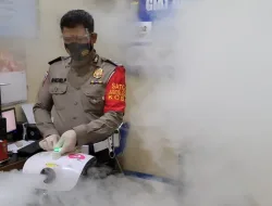 Satlantas Polres Kobar melaksanakan kegiatan Fogging Disinfecktan di Kantor Sat Lantas Pores Kobar