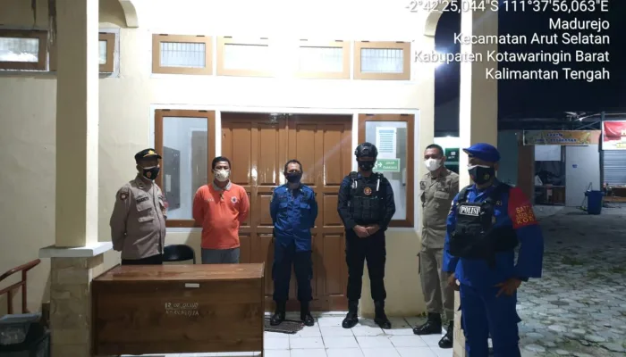 Demi Lancarnya Vaksinansi, Personil Polres Kobar Siap Amankan Gudang Vaksin