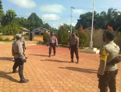 Rutin Berjemur di Lapangan Mapolsek Aruta Setiap Pagi