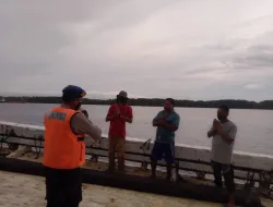 Satpolairud Polres Kobar Ajak ABK Agar Selalu Patuhi Prokes di Kapal