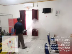 Satintelkam Polres Kobar laksanakan Foging Desinfektan di Ruang Pelayanan SKCK