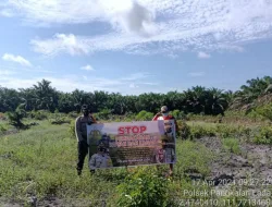 melaksanakan kegiatan patroli pencegahan kebakaran hutan dan lahan (Karhutla)