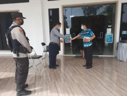 Personel Polres Kobar Laksanakan Pengamanan di Gereja Bethany Pangkalan bun