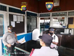 Satbinmas Polres Kobar sambang dan memberi himbauan Kepada Warga