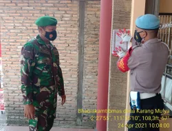 Kanit SPKT bersama anggota dan Koramil Pangkalan Banteng Sosialisasikan dan pemasangan maklumat Kapolda Kalteng
