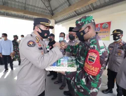KAPOLDA KEPRI TINJAU POSKO PPKM, WILAYAH ZONA MERAH DI KOTA BATAM DAN VAKSINASI MASSAL DI POLRESTA BARELANG