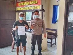 Dengan Senyum Dan Sopan Santun Polisi Membuatkan Warganya LKB Berupa Akte Kelahiran
