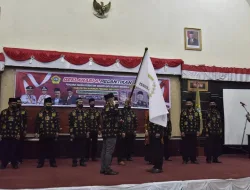Bupati Karimun Bpk. Dr. H. Aunur Rafiq, S.Sos, M.Si., menghadiri Acara Deklarasi dan Pelantikan Pengurus Daerah Persatuan Anggota BPD Seluruh Indonesia Kabupaten Karimun Periode 2021-2027. Gedung Nasional, Senin (05/07/21).