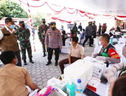 Tinjau Vaksinasi Serentak 10 Titik di NTB, Kapolri Harap Target Pemerintah Segera Terwujud