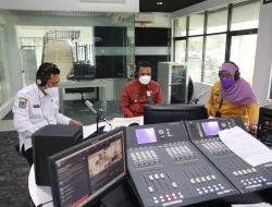 On Air di RRI, Gubernur Bahas Percepatan Vaksinasi Lansia