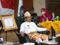 Gubernur Kepri Terima Penghargaan Top 5 Replikasi Inovasi Pelayanan Publik