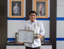 Roby Terima Piala Kota Layak Anak Lima Kali Berturut-turut