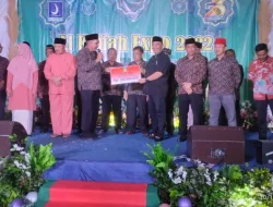 Widiastadi Nugroho Serahkan  Hibah Bansos Ke Yayasan Al-Kaffah