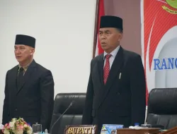 Bupati Natuna Dan Wakil Bupati Natuna Hadiri Rapat Paripurna APBD Tahun Anggaran 2023.