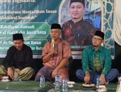 Saproni Berhalal Bihalal Bersama Santri dan Alumni Ponpes An Nur Ngrukem