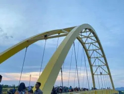 Ada Wisata Sunset Di Jembatan Kuning, Karimun