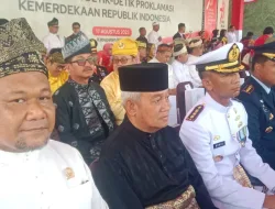 Bersama Petinggi Negeri Ilyas Sabli Hadiri HUT RI