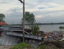 Pemkab Inhil Tetapkan Tanggap Darurat Pasca Longsor Tembilahan, Larangan Kendaraan 8 Ton Lebih Berlaku