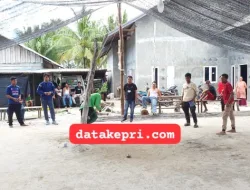 Ketua Sementara DPRD Natuna Rusdi, Serap Aspirasi Masyarakat Dengan Cara Bermain Gasing