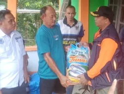 BPBD Lingga Tanggap Beri Bantuan kepada Korban Kebakaran di Desa Penuba