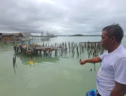 Rumah Panggung di Kampung Mentigi Ambruk Akibat Cuaca Ekstrem
