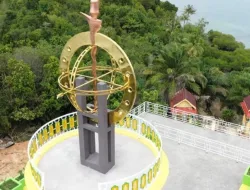 Tugu Khatulistiwa Kabupaten Lingga, Destinasi Wisata Edukasi dan Alam yang Menarik