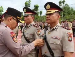 Kapolres Bintan Lakukan Sertijab Kasat Binmas dan Kapolsek Bintan Utara