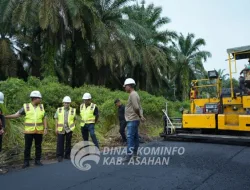 Wakil Bupati Asahan Meninjau Peningkatan Infrastruktur Jalan