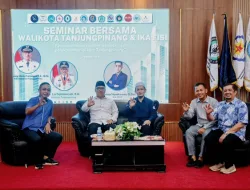 Nyanyang Ajak Mahasiswa UMRAH Berperan Aktif dalam Pembangunan Maritim Kepri