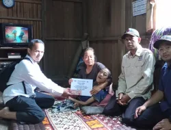 Pemnag Kurnia selatan Dharmarsaya salurkan BLT pada 30 KPM tahun 2025