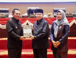 Prioritas Pembangunan Kepri Gubernur Ansar Serahkan Ranperda RPJMD