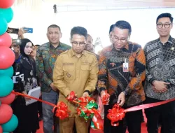 BRK Syariah Resmi Buka KCP Baru di Karimun, Diresmikan Bupati Iskandarsyah