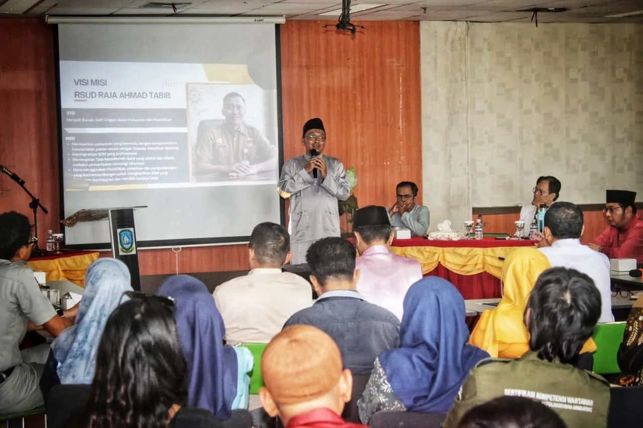 Forum Konsultasi Publik digelar RSUD Raja Ahmad Tabib (RAT), Jumat (26/9/2025), sebagai bentuk transfaransi sekaligus upaya peningkatan layanan kesehatan.