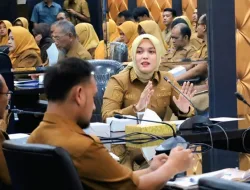 Pimpin Rapat Evaluasi, Wabup Bintan Deby Maryanti Minta OPD Kerja Keras Capai Target