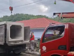 Jalan utama amblas,Pemko Sawahlunto atasi dengan gerak cepat