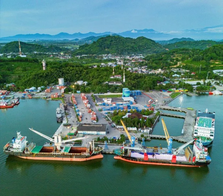 Pelabuhan Lembar, Lombok Barat.