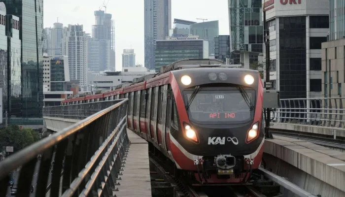 PT Kereta Api Indonesia (KAI) terus memperkuat komitmennya dalam menghadirkan layanan transportasi publik modern dan berkelanjutan.
