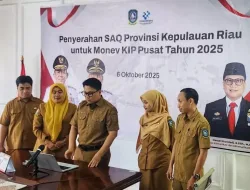 Diskominfo Kepri Serahkan SAQ Monev Keterbukaan Informasi Publik 2025 ke Komisi Informasi Pusat