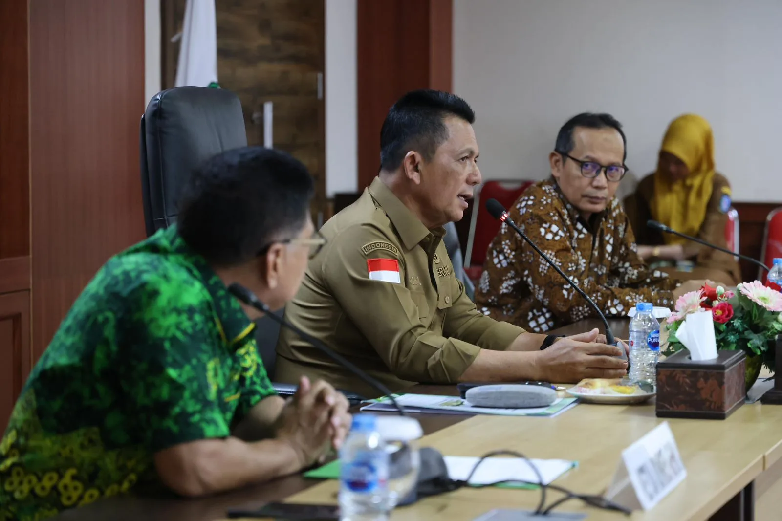 Dalam pertemuan Gubernur Ansar memberikan apresiasi kepada CCM Indonesia atas perhatian dan dukungan terhadap upaya penanggulangan penyakit menular di Kepulauan Riau.