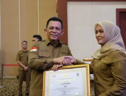Subsidi Iuran BPJS Diperluas ke Ojol dan Petani, Gubernur Ansar Serahkan Paritrana Award 2025