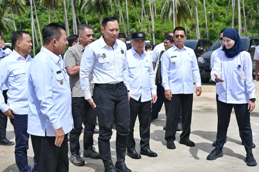 peresmian oleh menko ahy